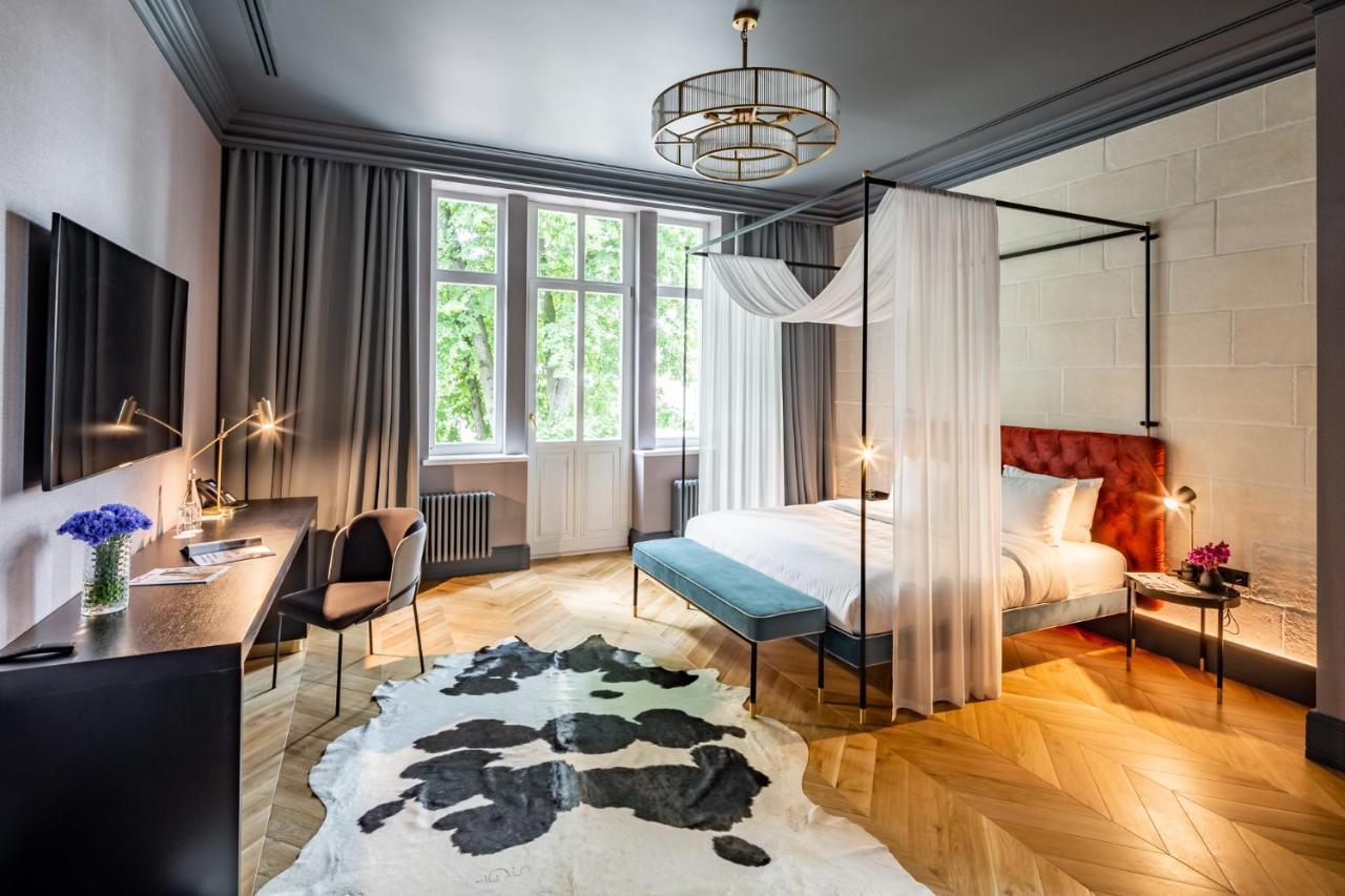 Lion'S Castle Hotel Lwów Zewnętrze zdjęcie