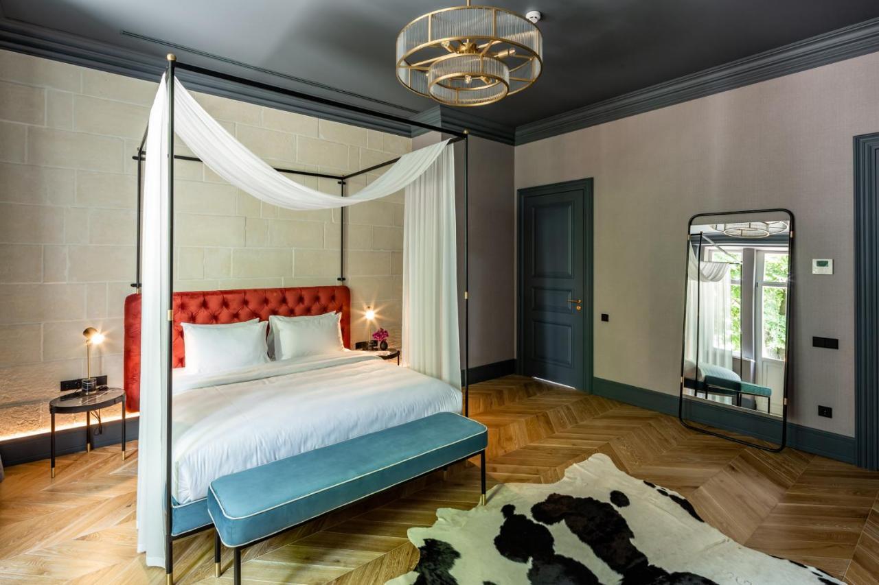 Lion'S Castle Hotel Lwów Zewnętrze zdjęcie
