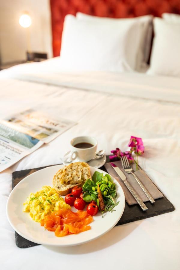 Lion'S Castle Hotel Lwów Zewnętrze zdjęcie