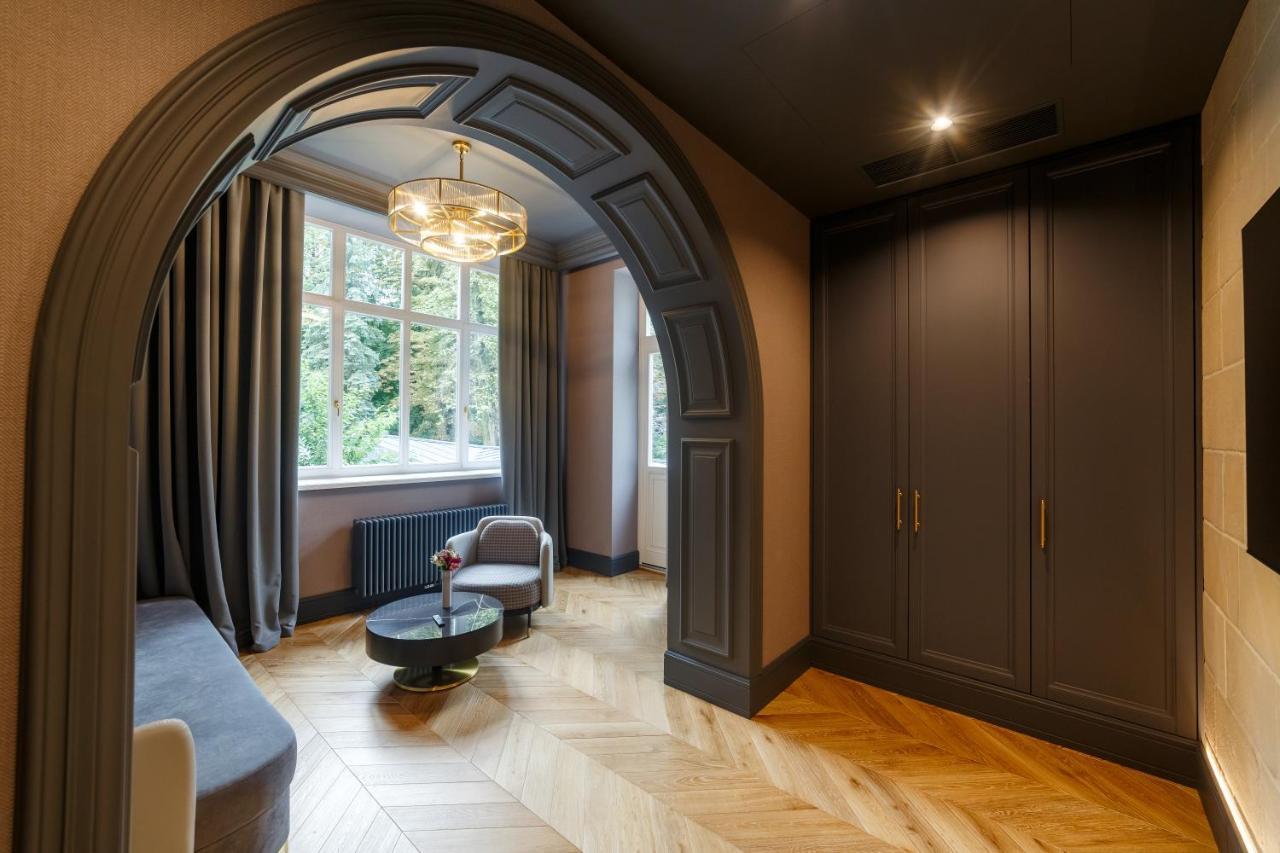 Lion'S Castle Hotel Lwów Zewnętrze zdjęcie