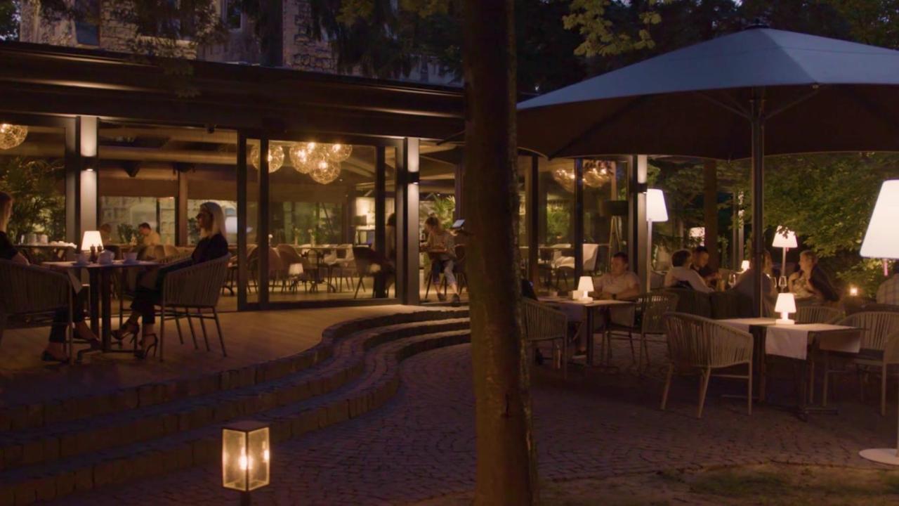 Lion'S Castle Hotel Lwów Zewnętrze zdjęcie