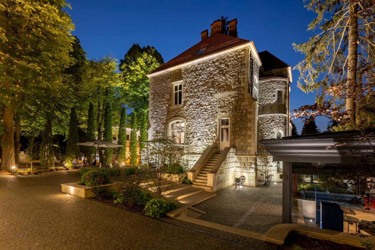 Lion'S Castle Hotel Lwów Zewnętrze zdjęcie