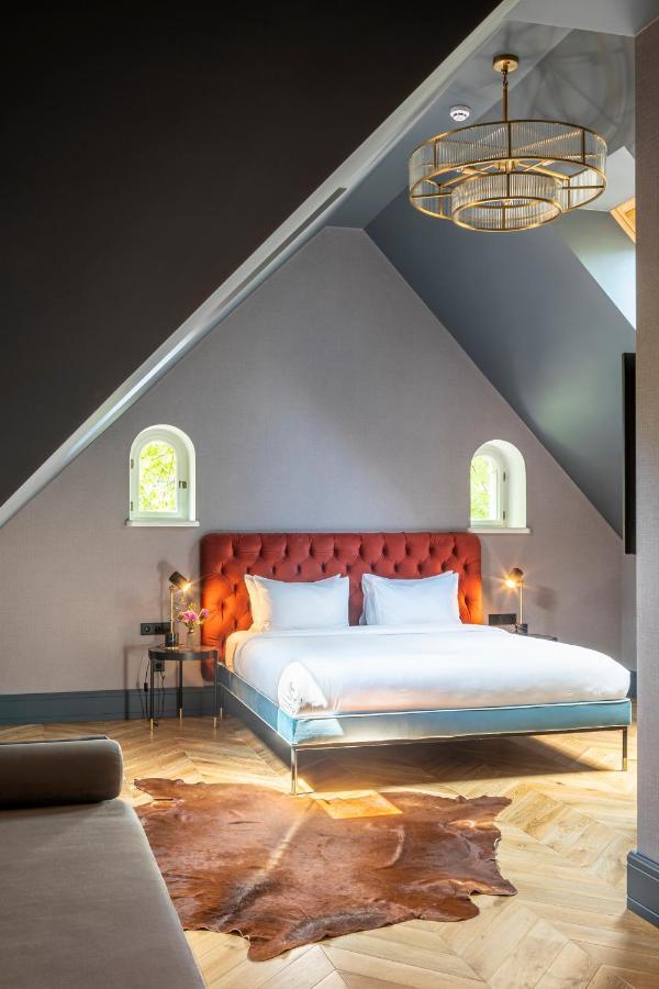 Lion'S Castle Hotel Lwów Zewnętrze zdjęcie