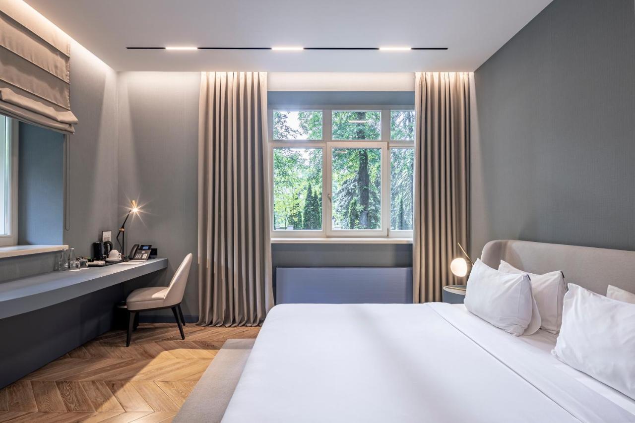 Lion'S Castle Hotel Lwów Zewnętrze zdjęcie